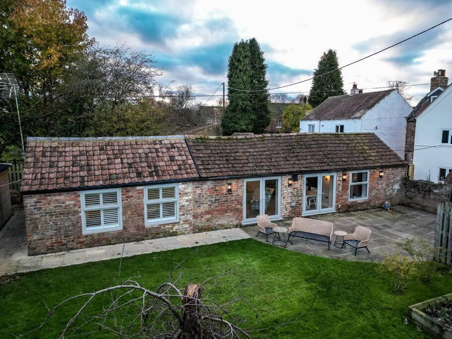 The Stables, Converted Barn Outside York Extérieur photo